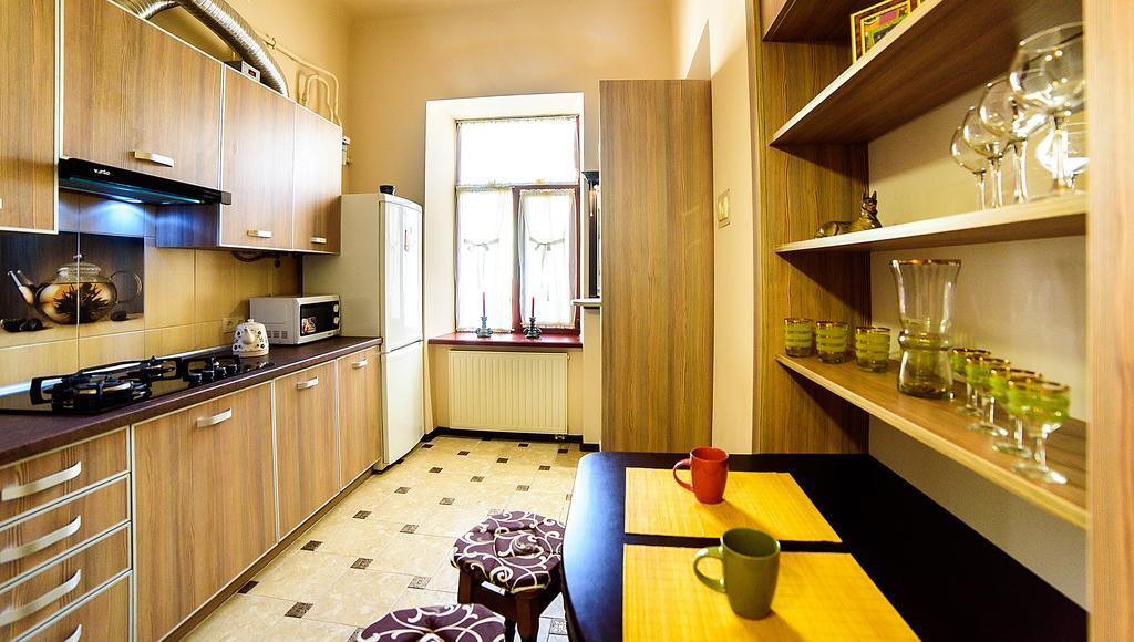 Apartments Nekrasova-Rufa 23 Lviv Exterior foto